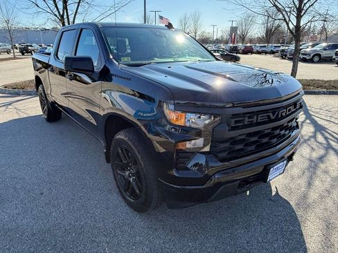 Used 2024 Chevrolet Silverado 1500 Custom w/ Turbomax Blackout Package image 7