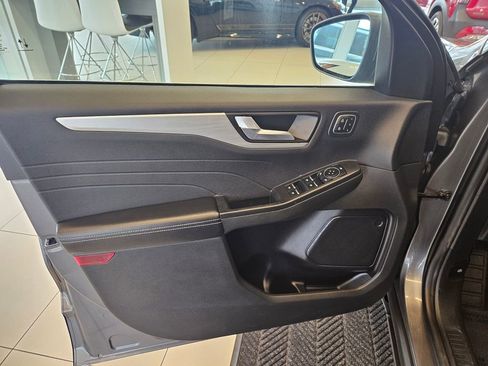 Used 2024 Ford Escape Platinum AWD/4WD image 13