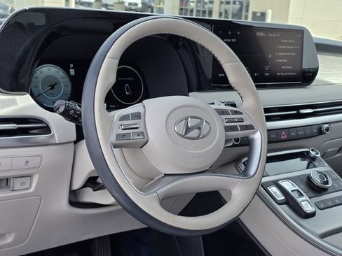 Used 2023 Hyundai Palisade Calligraphy image 28