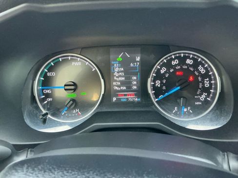 Used 2022 Toyota RAV4 XLE w/ Convenience Package AWD/4WD image 19