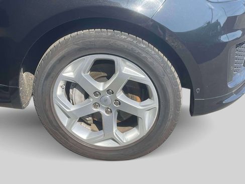 Used 2018 Land Rover Range Rover Sport HSE image 8