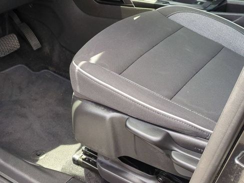 Used 2025 Chevrolet TrailBlazer LT AWD/4WD image 14