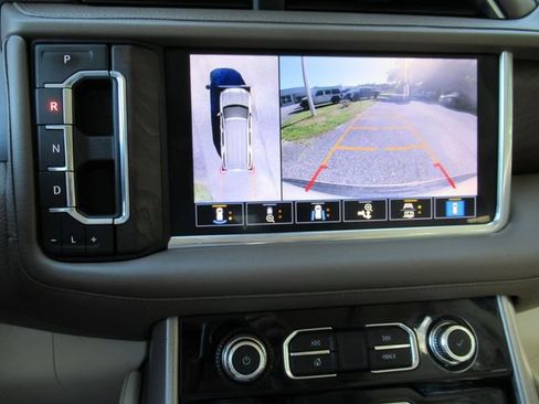 Used 2021 GMC Yukon XL Denali w/ Denali Premium Package RWD image 31