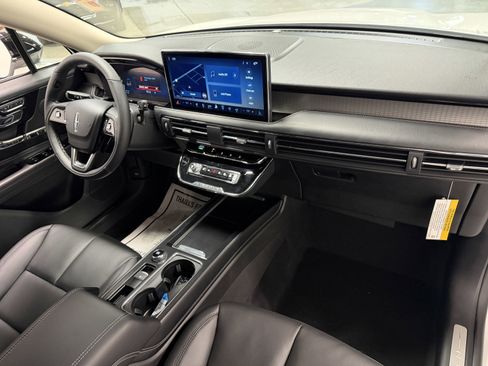 New 2026 Lincoln Corsair Premiere image 23