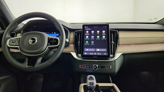 Used 2026 Volvo XC90 B6 Plus w/ Protection Package AWD/4WD image 26