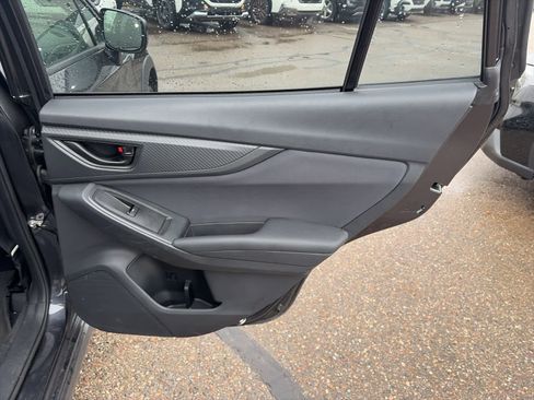 Used 2018 Subaru Crosstrek 2.0i Premium image 17