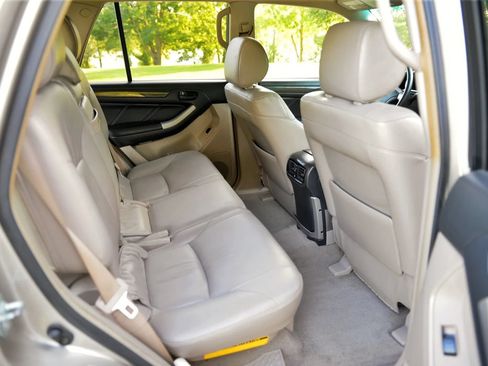 Used 2004 Toyota 4Runner Limited AWD/4WD image 34