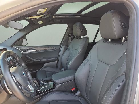 Used 2021 BMW X3 xDrive30i w/ Premium Package image 13