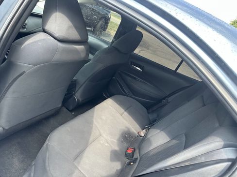 Used 2020 Toyota Corolla LE image 18