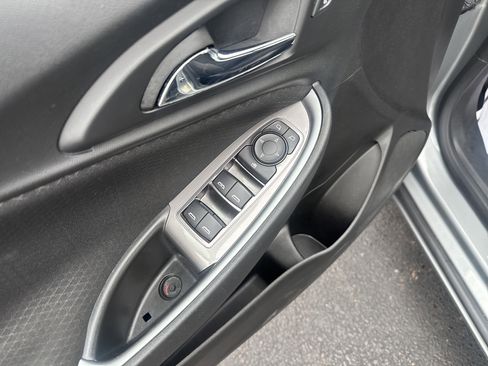 Used 2023 Chevrolet Malibu LT image 16