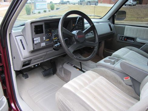 Used 1993 Chevrolet Silverado 1500 4x4 Regular Cab image 18