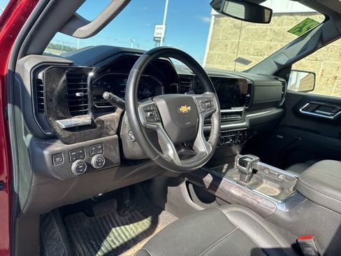 Used 2023 Chevrolet Silverado 1500 LTZ w/ Z71 Off-Road Package AWD/4WD image 14