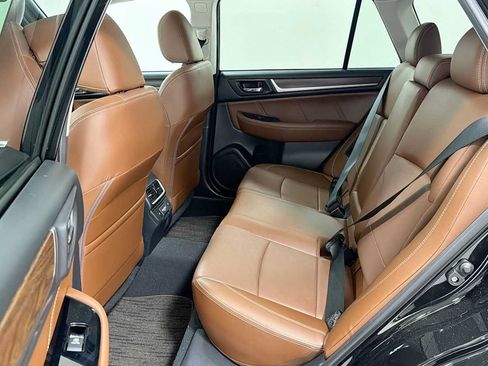 Used 2018 Subaru Outback 2.5i Touring w/ Popular Package #3 AWD/4WD image 25