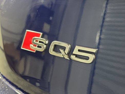 Used 2020 Audi SQ5 Prestige AWD/4WD image 11