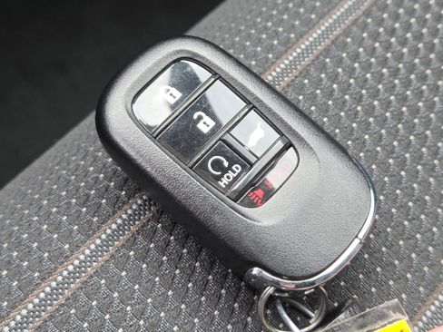 Used 2025 Honda CR-V Sport image 35