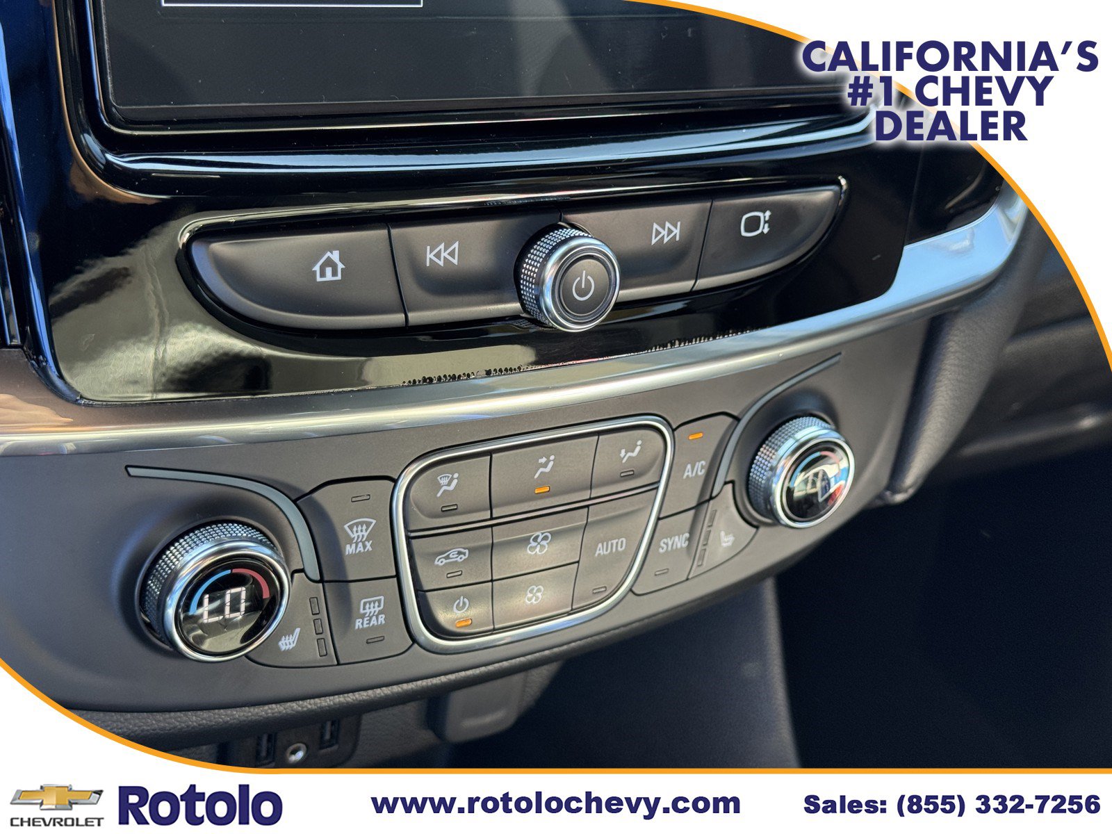 Used 2023 Chevrolet Traverse LT FWD image 22