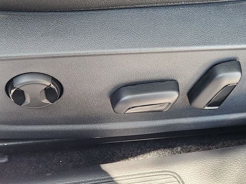 New 2025 Volkswagen Jetta SE image 21