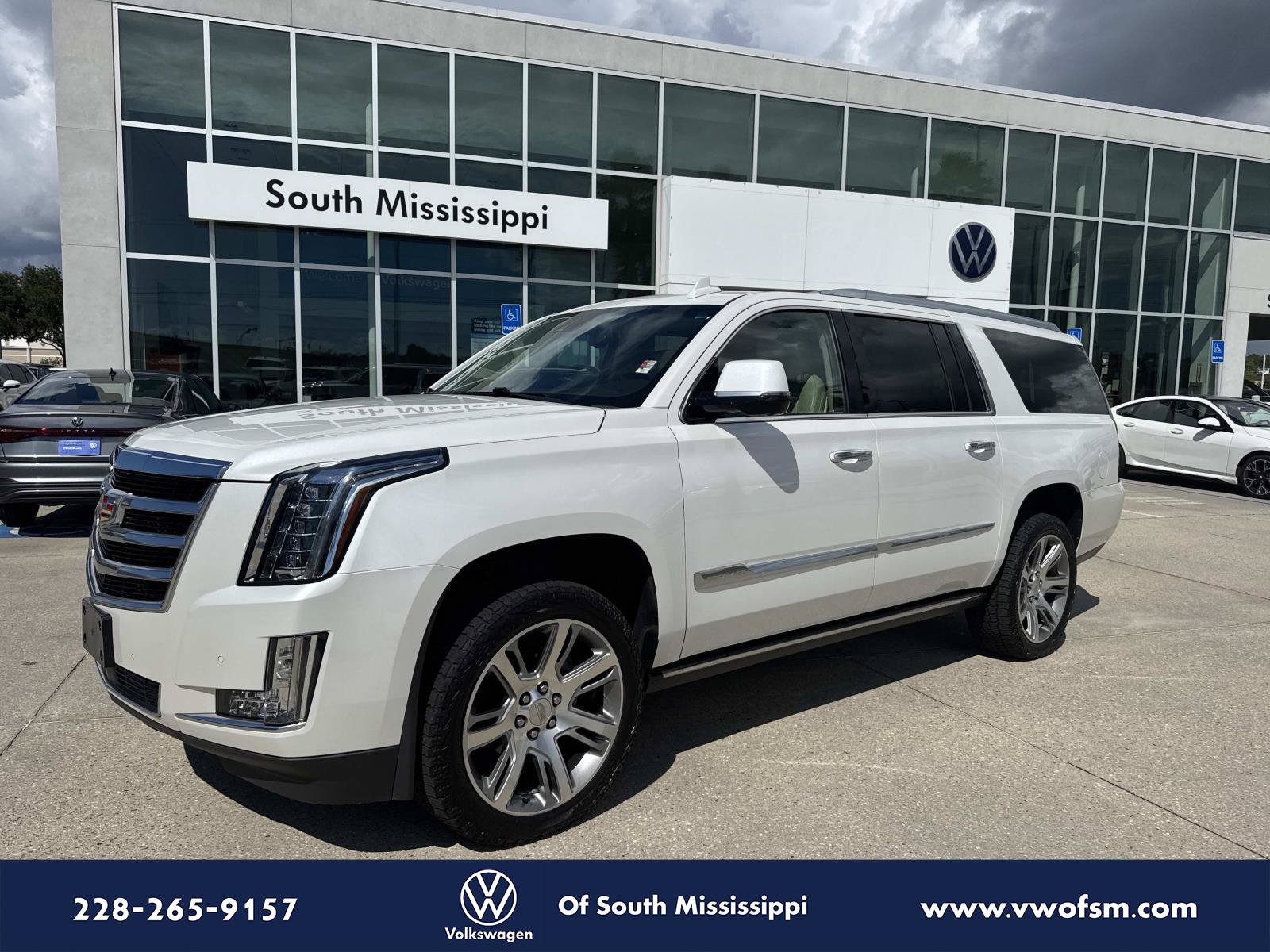 Used 2016 Cadillac Escalade ESV Premium AWD/4WD image 1