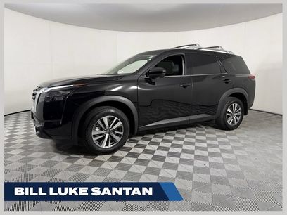 Used 2025 Nissan Pathfinder SL