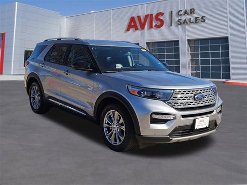 Used 2023 Ford Explorer Limited image 9