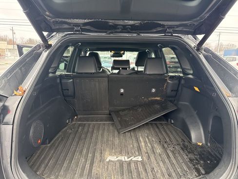 Used 2020 Toyota RAV4 XSE image 21