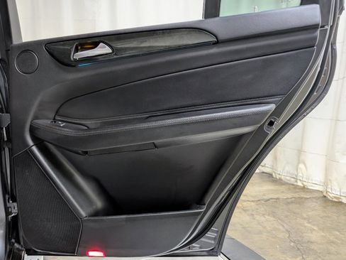 Used 2019 Mercedes-Benz GLS 450 4MATIC w/ Premium 1 Package image 24