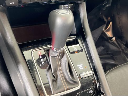 Used 2022 Jeep Compass Limited image 16