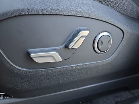 New 2026 Hyundai Ioniq 9 SE image 16