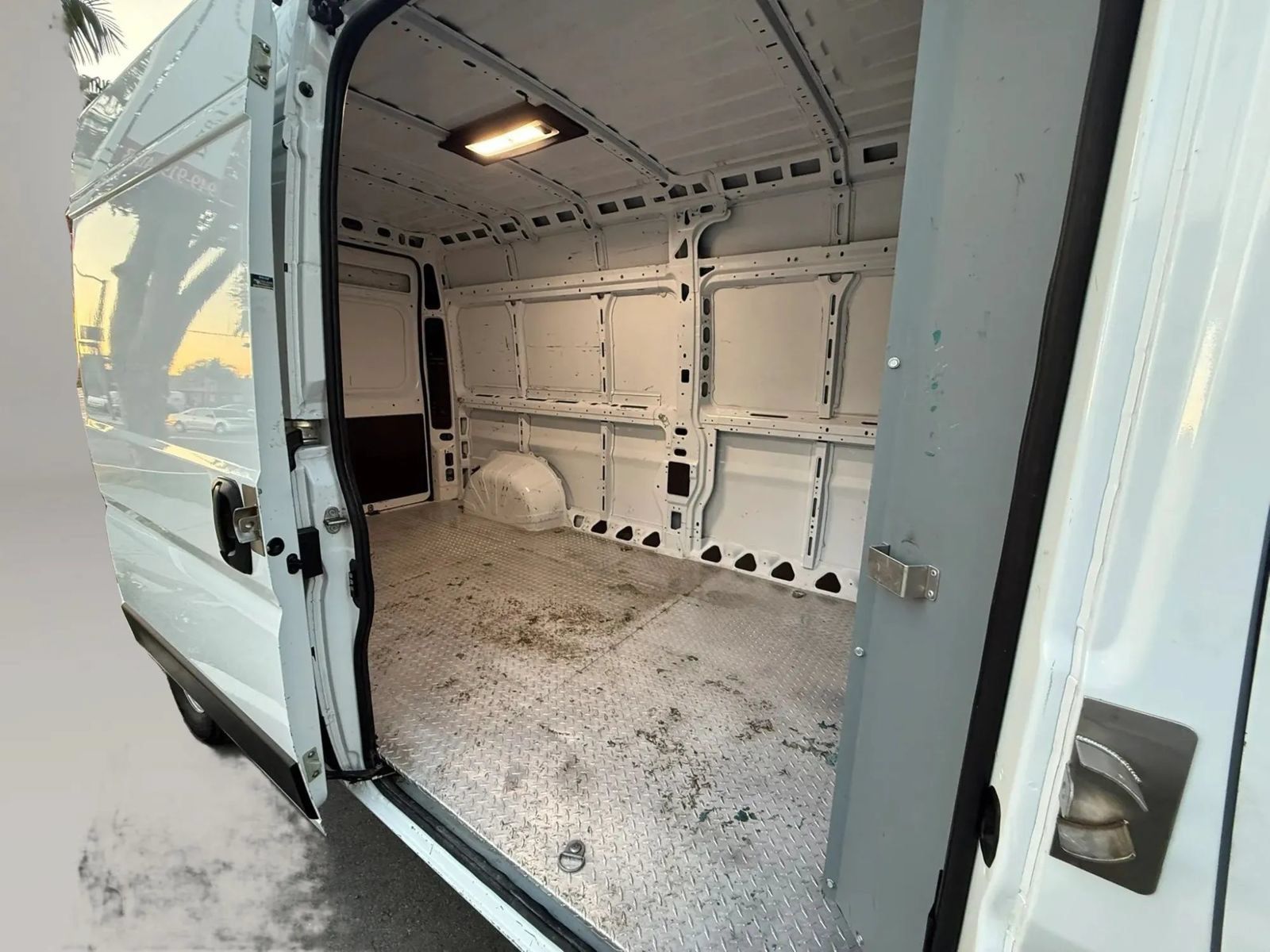 Used 2021 RAM ProMaster 2500 w/ Interior LED Lighting Group FWD image 11