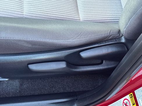 Used 2015 Toyota RAV4 LE image 45