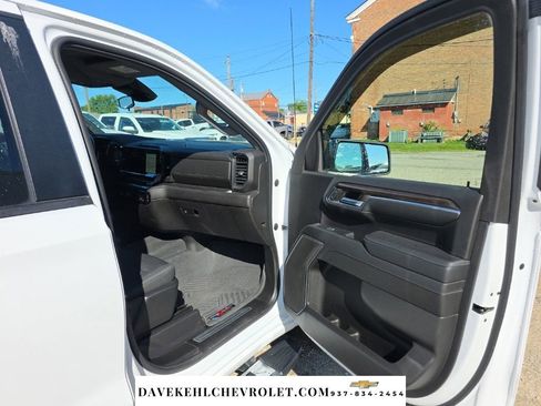 Used 2022 Chevrolet Silverado 1500 RST AWD/4WD image 31