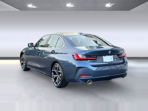 Certified 2025 BMW 330i Sedan RWD image 3