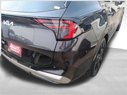 Certified 2026 Kia Sportage SX FWD image 12