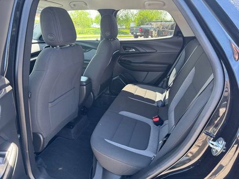 Used 2023 Chevrolet TrailBlazer LT FWD image 16