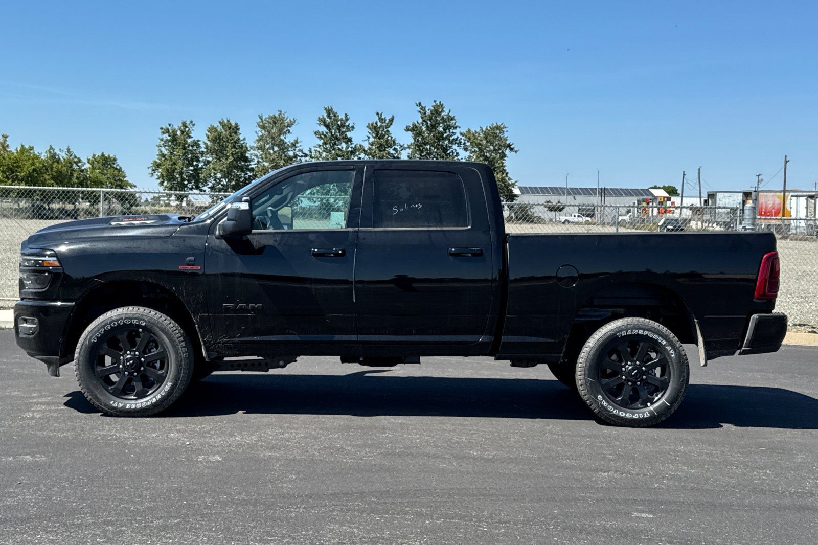 New 2026 RAM 2500 Laramie w/ Night Edition AWD/4WD image 6