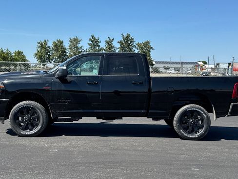 New 2026 RAM 2500 Laramie AWD/4WD image 6