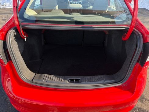 Used 2013 Ford Fiesta SE image 20