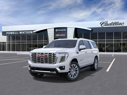 New 2026 GMC Yukon XL Denali w/ Denali Reserve Package RWD image 8