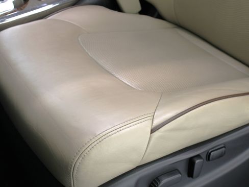 Used 2019 Nissan Armada SL w/ Premium Package image 34