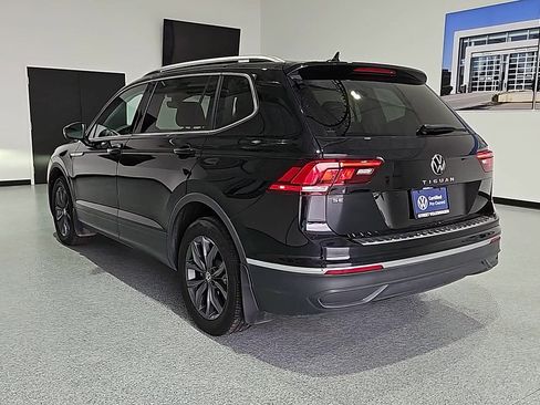 Certified 2024 Volkswagen Tiguan SE FWD image 6