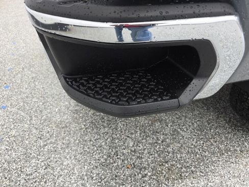 Used 2025 GMC Sierra 2500 SLE w/ SLE Value Package; image 16