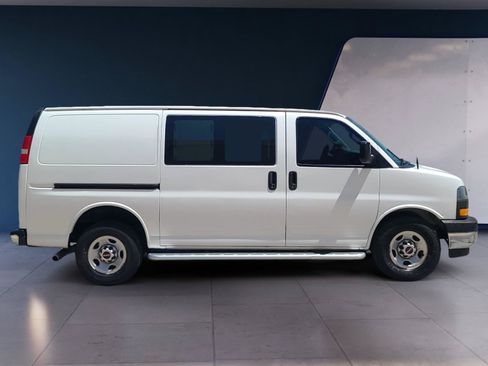 Used 2018 GMC Savana 2500 w/ Driver Convenience Package RWD image 6