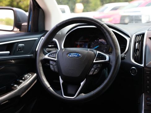 Used 2016 Ford Edge Titanium w/ Equipment Group 302A FWD image 29