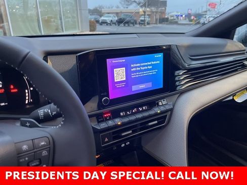 Used 2026 Toyota Camry SE image 23