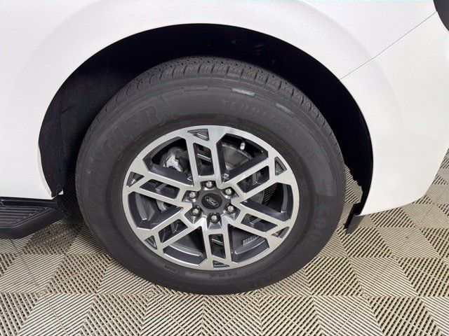 Used 2026 Ford Expedition Max Active RWD image 13