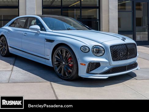New 2025 Bentley Flying Spur Plug-In Hybrid image 1