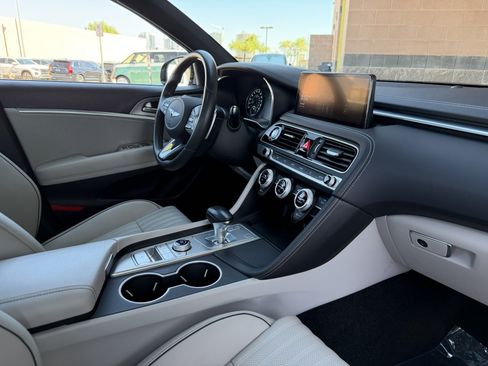 Used 2022 Genesis G70 2.0T w/ Prestige Package RWD image 39