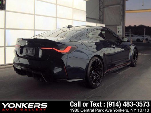 Used 2022 BMW M4 xDrive Competition w/ M Carbon Exterior Package AWD/4WD image 3