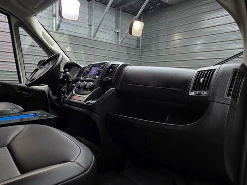 Used 2021 RAM ProMaster 2500 FWD image 16