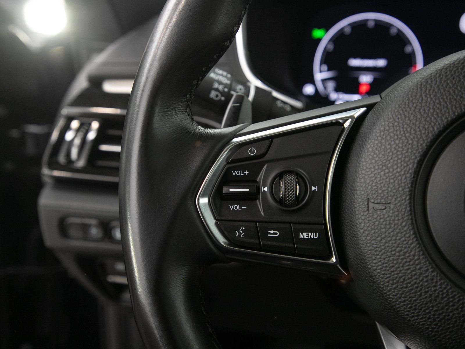 Used 2025 Acura MDX w/ Technology Package AWD/4WD image 28